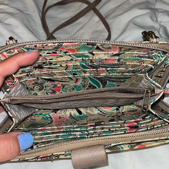 SAKROOTS CROSSBODY WALLET - Picture 5 of 6